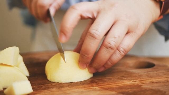 🇬🇧 Classic British Apple Crumble Recipe: Quick and easy, Fall ＆ Winter Comfort desserts!(ASMR) смотреть онлайн