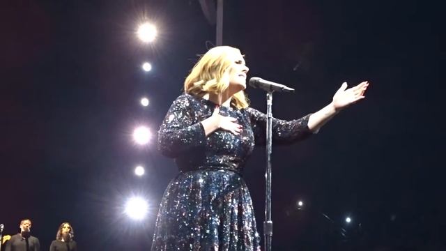 Adele - When We Were Young (London - Live 2016)