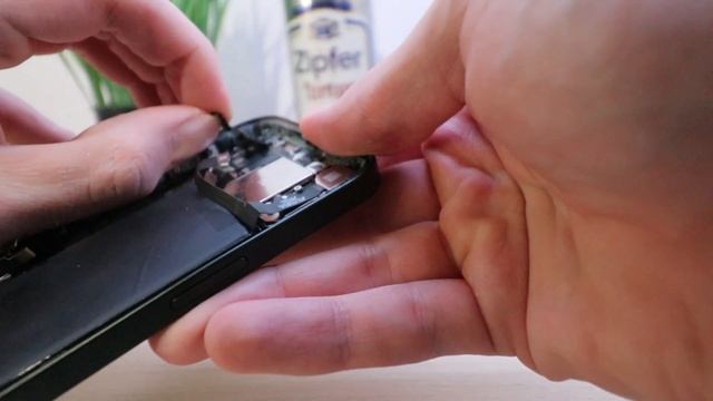 How To Replace iPhone 13 Display/Screen | Wifi-Bluetooth Antenna смотреть онлайн