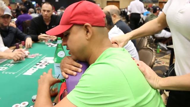 Professional Massage Inc at the World Series of Poker смотреть онлайн