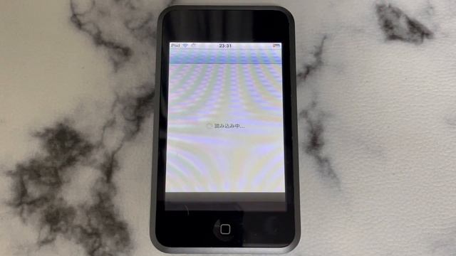 初代のiPod touchは16年目の2023年に使えるのか？(2007年) смотреть онлайн