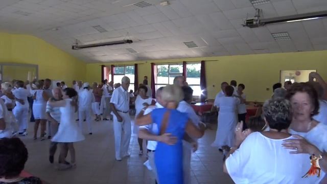 Paso doble avec Damien Poyard au Mic Mac (39) le 08/06/2017 смотреть онлайн