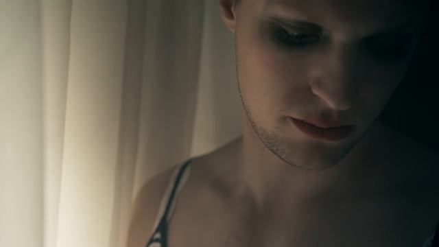 Stereo Bullets - Who´s To Blame? (Official Video) смотреть онлайн