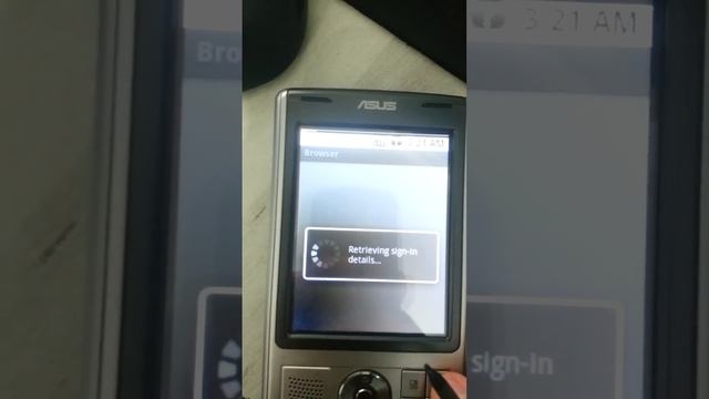 ASUS A639 running Android 1.6 Donut смотреть онлайн