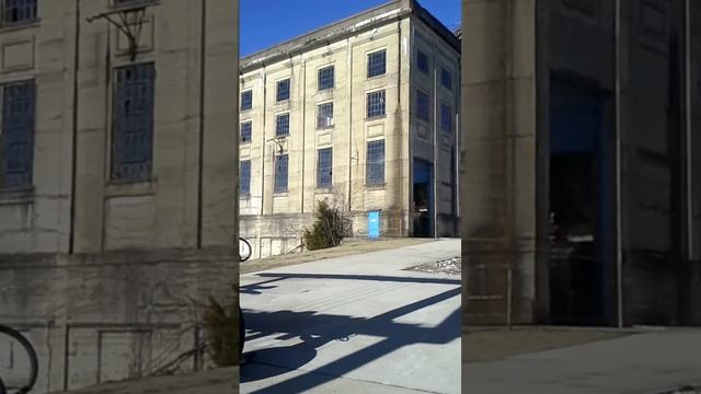 Haunted Hales Bar & Marina in Haletown,TN (GAC and Ghost Hunters,TAPS) смотреть онлайн