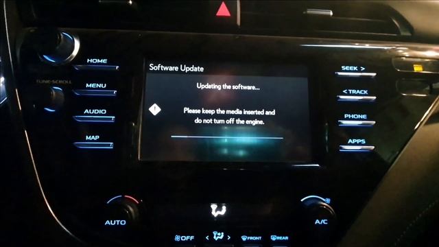 مجاناً : تحديث شاشة كامري موديل 2019 لتشغيل خدمات (carplay)كار بلي - Camry Car Play Update