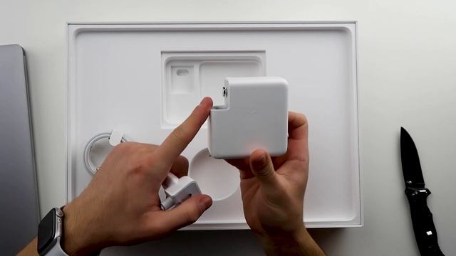 MacBook Pro 15" (2019) Unboxing!! смотреть онлайн