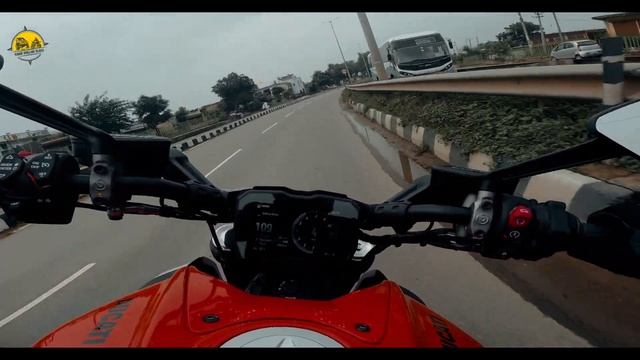 DUCATI DIAVEL V4 2023 || SHORT TEST RIDE & ACCELERATION . смотреть онлайн