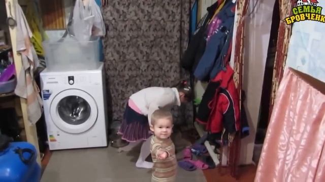 Семья Бровченко. Аня сдала на СО годовые экзамены по литературе и математике. (3кл.) (12.15г.) смотреть онлайн