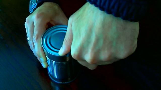 How to open a can with a multi-tool or pocket knife can opener. смотреть онлайн