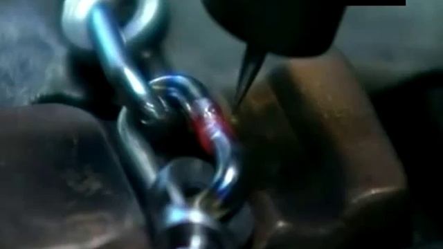 Как делают металлические наручники смотреть онлайн