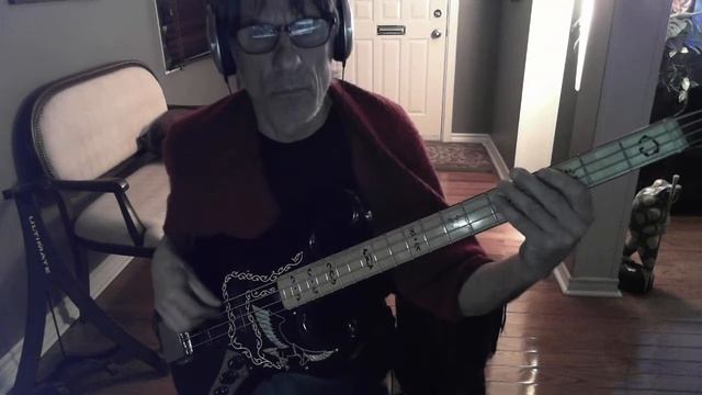 Irvin Blais - La foère au camp (bass cover) смотреть онлайн