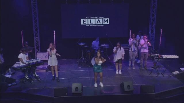 Bust Your Windows X Why Don't You Love Me - Jasmine Sullivan X Beyonce (Cover By Esther-Olivia) смотреть онлайн