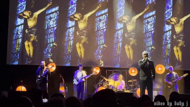 Morrissey-SAINT IN A STAINED GLASS WINDOW [New Song]-Fox Theater, Oakland-Nov 18, 2022 #Moz #Smiths смотреть онлайн