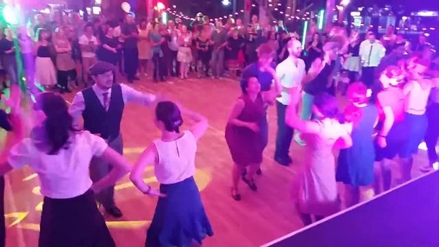 2016-09-06 The Big Apple Contest @ You Should Be Dancing, Brisbane Festival 2016 смотреть онлайн