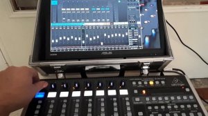 Behringer X-touch-XR18 with matching screens on raspberry Pi