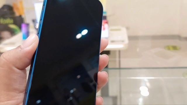 แกะกล่อง iPhone 13 สีใหม่อย่างสวย!? | iPhone 13 Blue Unboxing смотреть онлайн