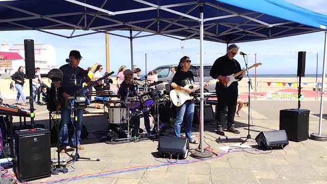STiGMa play 'Black Magic Woman' (Fleetwood Mac) at Great Yarmouth Wheels Festival 2022 смотреть онлайн