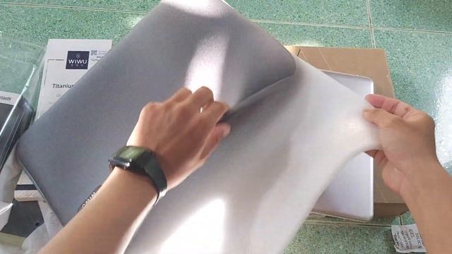Mở hộp Túi chống sốc Laptop" WIWU bo góc giá 350k смотреть онлайн