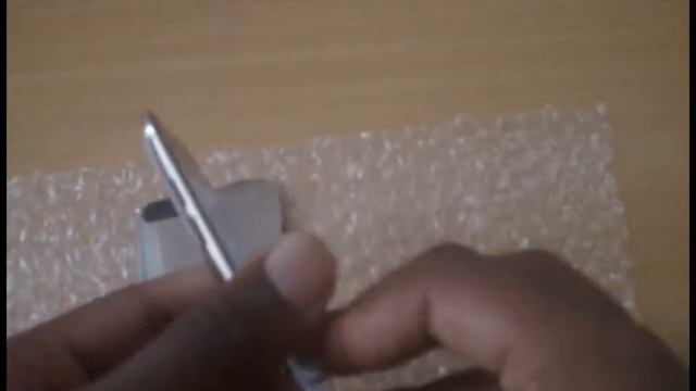 iPod Touch 3G VS 4G [Physical Comparison] смотреть онлайн