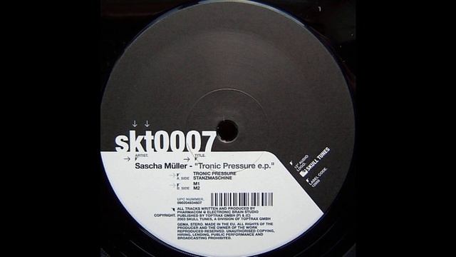 Sascha Muller - M1 (Techno 2003) смотреть онлайн
