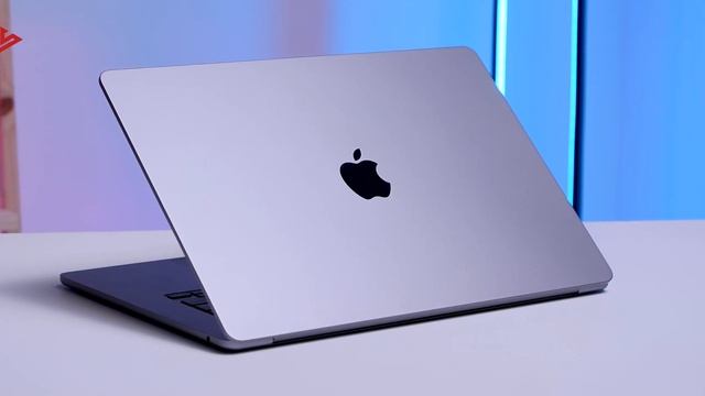 Trải nghiệm nhanh Macbook Air 15” - Chiếc Macbook ai cũng thích đây rồi !!! смотреть онлайн
