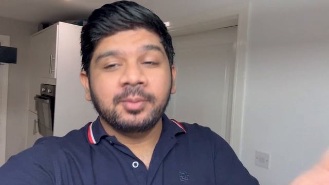 Buying iPhone 15 Pro in UK I Unboxing In Apple Store Vlog смотреть онлайн