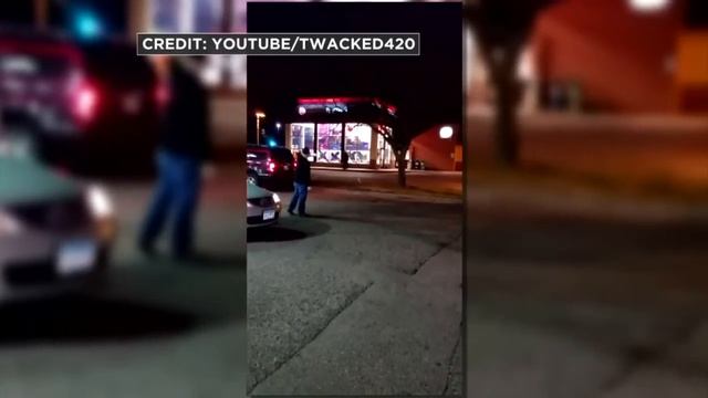 Caller Convinces Employees To Bust Burger King Windows смотреть онлайн