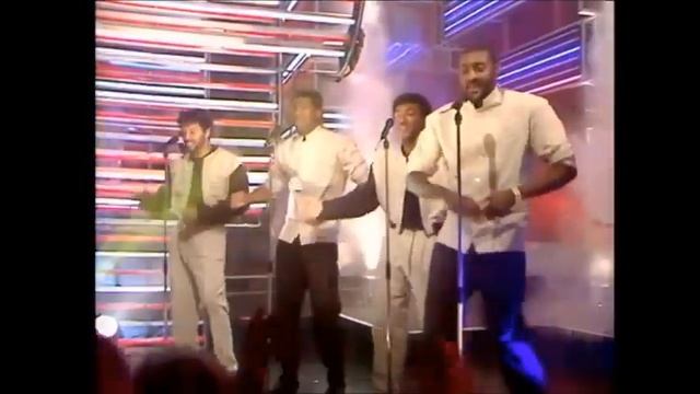 The Mac Band feat. The McCampbell Bros & Greg Nice - Roses Are Red (BIGR Extended Mix) смотреть онлайн