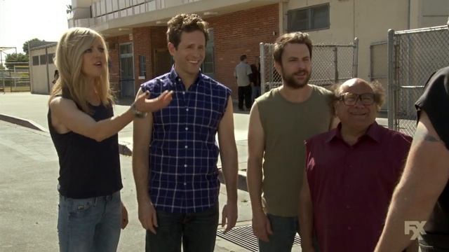 It's Always Sunny in Philadelphia - Country Mac is badass смотреть онлайн