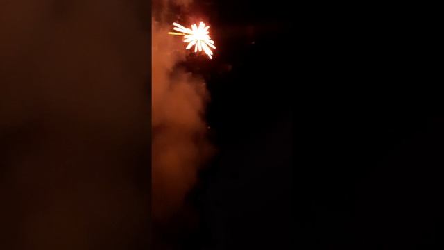 Фейерверк, Радость, Вспышки в небе, взрывы, порох