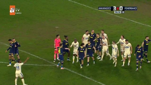 İki Takım Futbolcuları Arasında Gerginlik! | Ankaragücü 3-0 Fenerbahçe (Ziraat Türkiye Kupası) смотреть онлайн