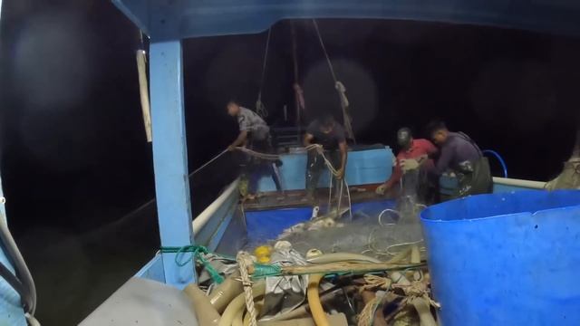 FISHING IN THE HIGH SEA #THE MIGHTY ATLANTIC смотреть онлайн