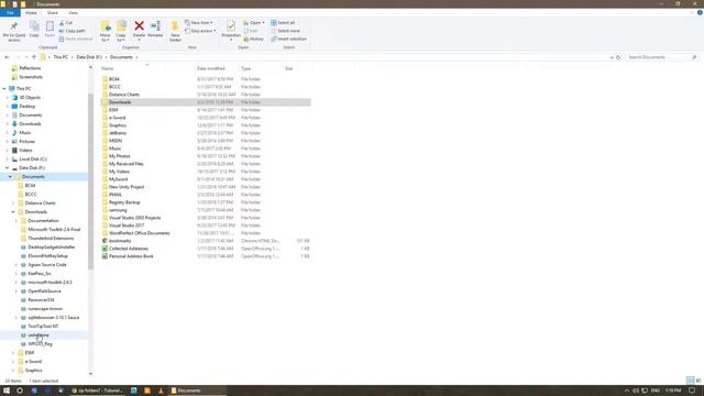 Moving files out of zip files in Windows File Explorer смотреть онлайн