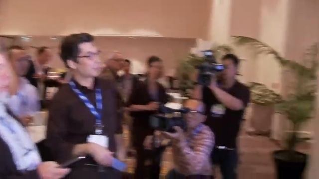 Steve Wozniak Samsung Apps.mov смотреть онлайн