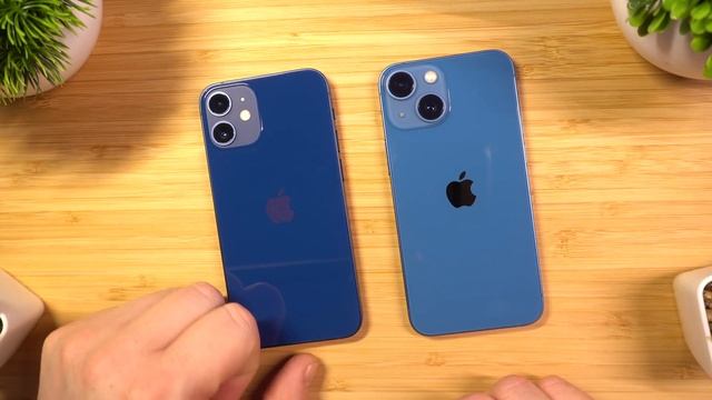 iPhone 12 mini VS iPhone 13 mini Vergleich смотреть онлайн