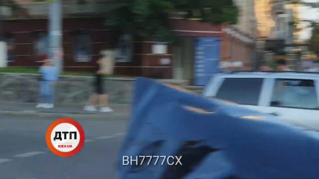 А так ездит по дорогам Киева наш котан на Рейндже ВН7777СХ, 20 июня, Владимирская. Кто еще не в д смотреть онлайн