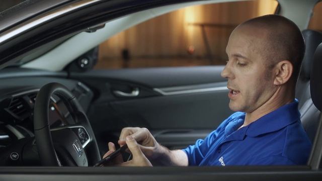 2016 Honda Civic Tips & Tricks: Apple CarPlay Setup смотреть онлайн