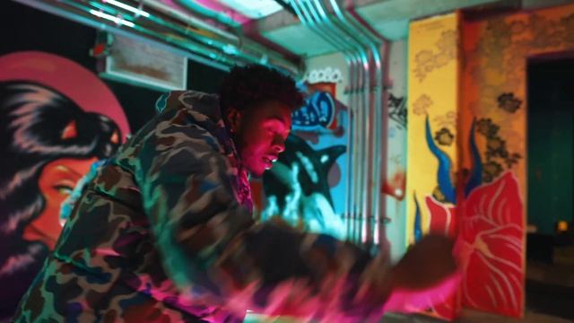 Fetti Mac x SieteGang Yabbie - She On Her Way смотреть онлайн