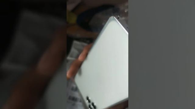 Unboxing iPhone 11pro max Silver metal bumper case with Camera protection смотреть онлайн