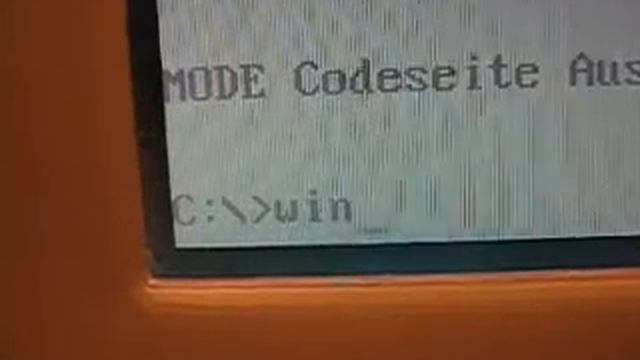 Very Old Notebook with Windows 3.11 смотреть онлайн