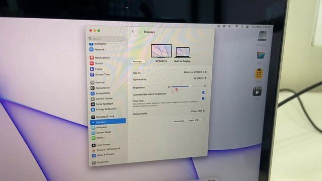 How to Connect or Mirror MacBook to Monitor смотреть онлайн