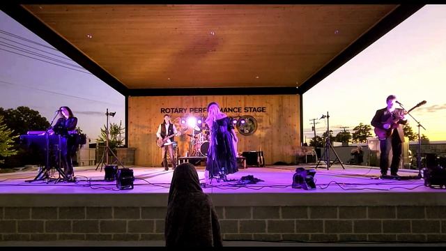 "Landslide - A Tribute to Fleetwood Mac" plays Alexander County, NC смотреть онлайн