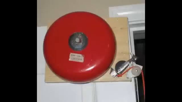SCHOOL BELL RINGING SOUND EFFECT смотреть онлайн