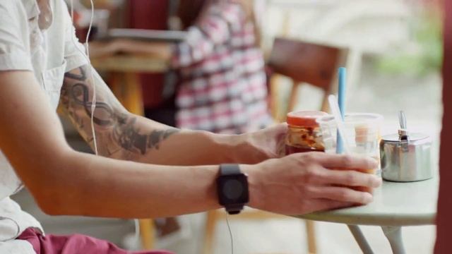 What Are They Listening To? iPhone 5 - Music Every Day‬ ‪Parody‬ смотреть онлайн