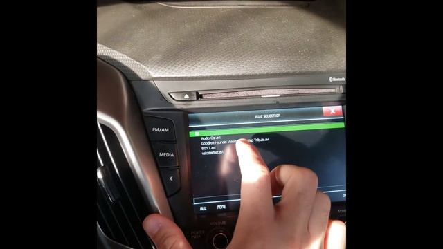 Assistindo vídeo na multimídia do Veloster смотреть онлайн