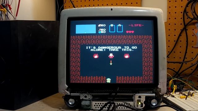 Retropie installed on a Liva Bat-mini 64 bit intel something or other using the iMac G3 as a monito смотреть онлайн