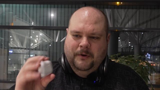 AirPods Max eller AirPods Pro på flyget? смотреть онлайн