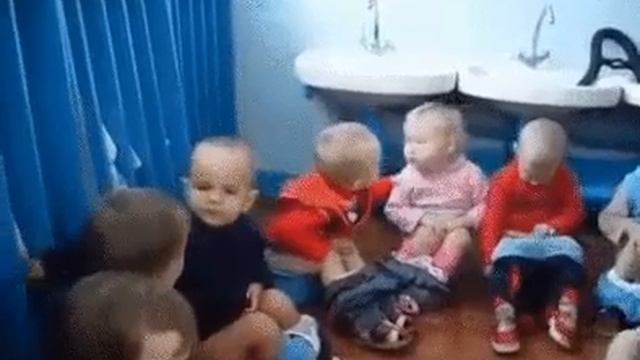 Любовь на горшке. Смотреть всем.