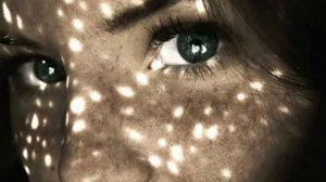 ANNIE LENNOX-WHITER SHADE OF PALE